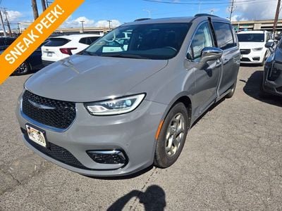 2022 Chrysler Pacifica - 2C4RC1GG2NR170235