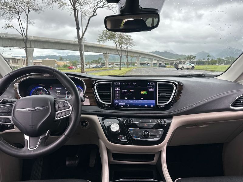 2022 Chrysler Pacifica Limited FWD - 22994264 - 13