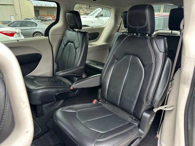 2022 Chrysler Pacifica Touring L AWD - 22993576 - 14