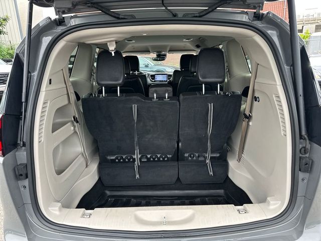 2022 Chrysler Pacifica Touring L AWD - 22993576 - 19