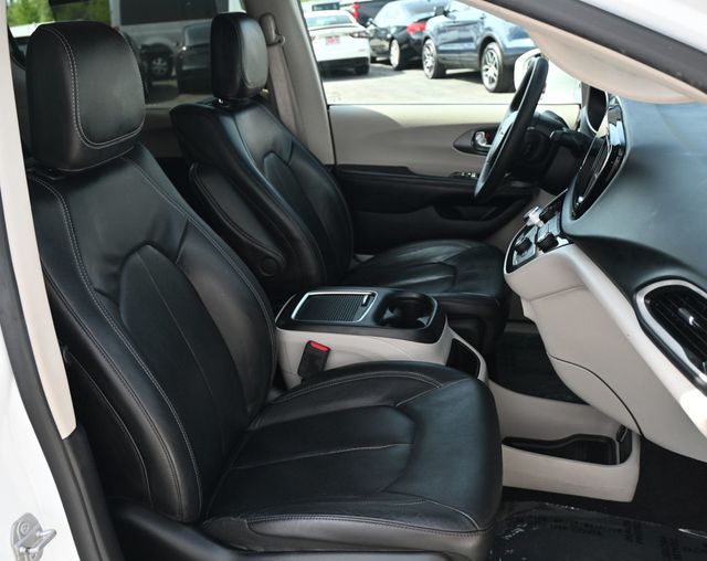 2022 Chrysler Pacifica Touring L FWD - 23014387 - 12