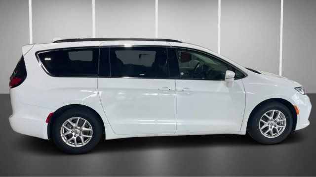 2022 Chrysler Pacifica Touring L FWD - 23001181 - 3