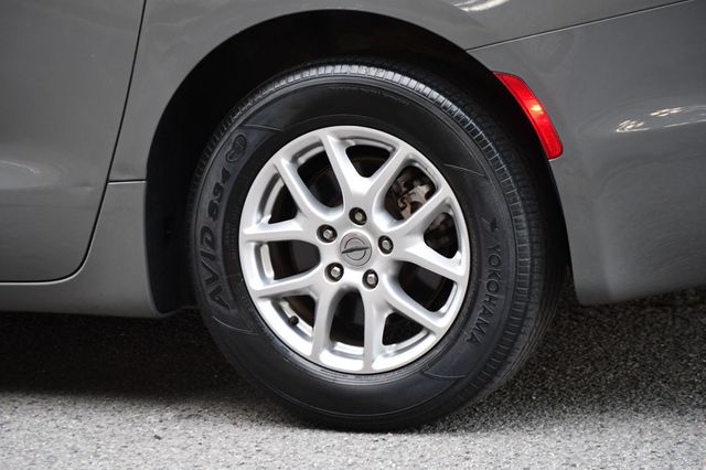 2022 Chrysler Pacifica Touring L FWD - 22965580 - 11