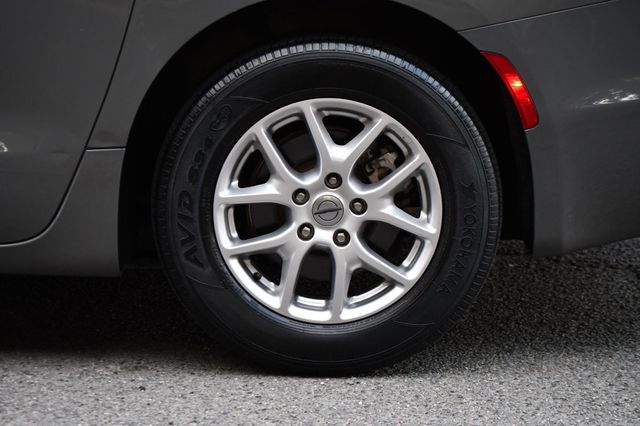 2022 Chrysler Pacifica Touring L FWD - 22965580 - 12