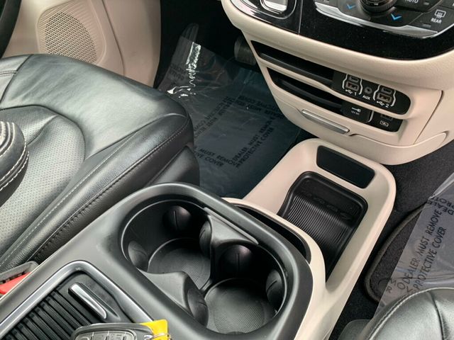 2022 Chrysler Pacifica Touring L FWD - 22986031 - 29