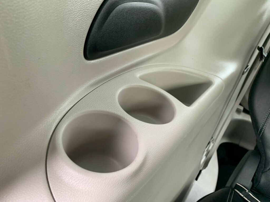 2022 Chrysler Pacifica Touring L FWD - 22986031 - 33