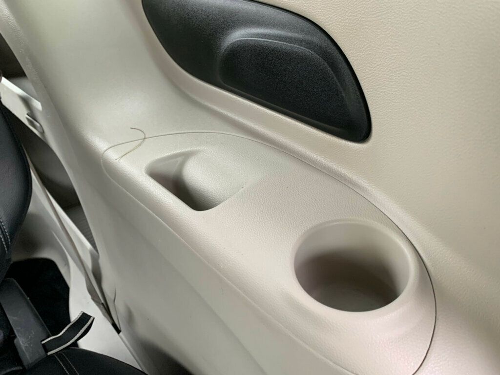 2022 Chrysler Pacifica Touring L FWD - 22986031 - 37