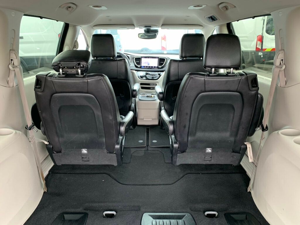 2022 Chrysler Pacifica Touring L FWD - 22986031 - 43