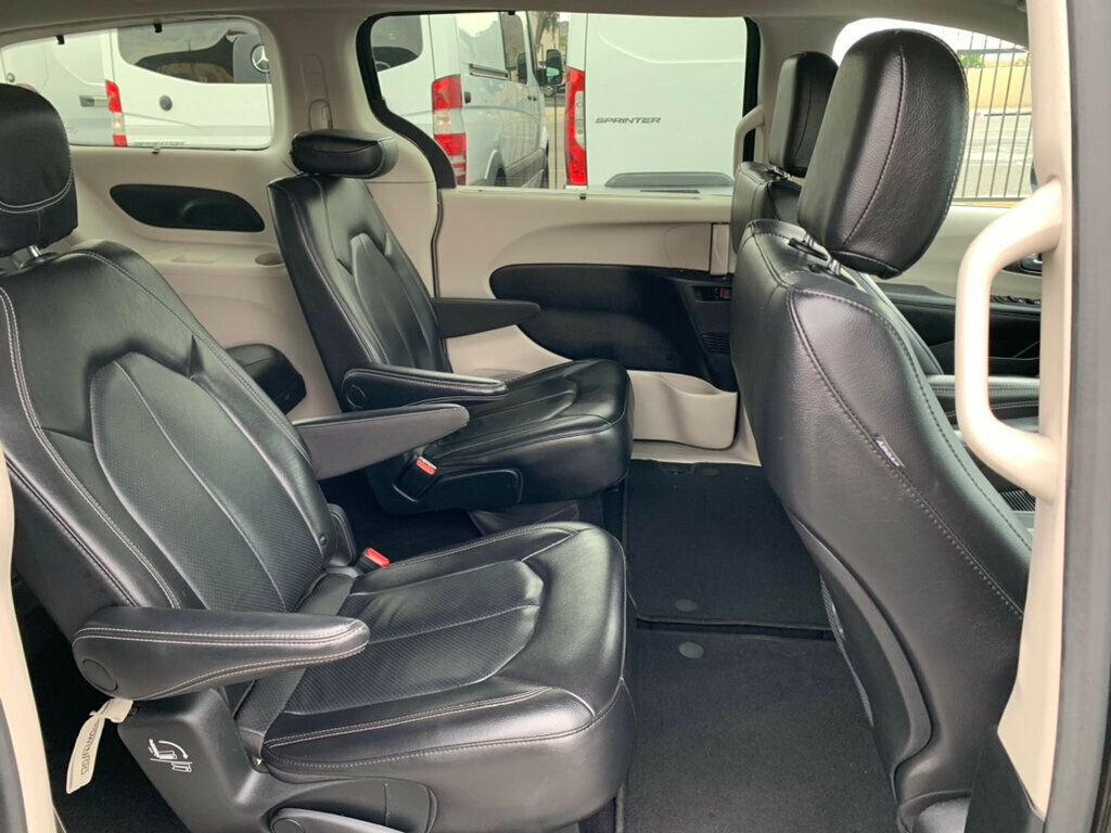 2022 Chrysler Pacifica Touring L FWD - 22986031 - 6