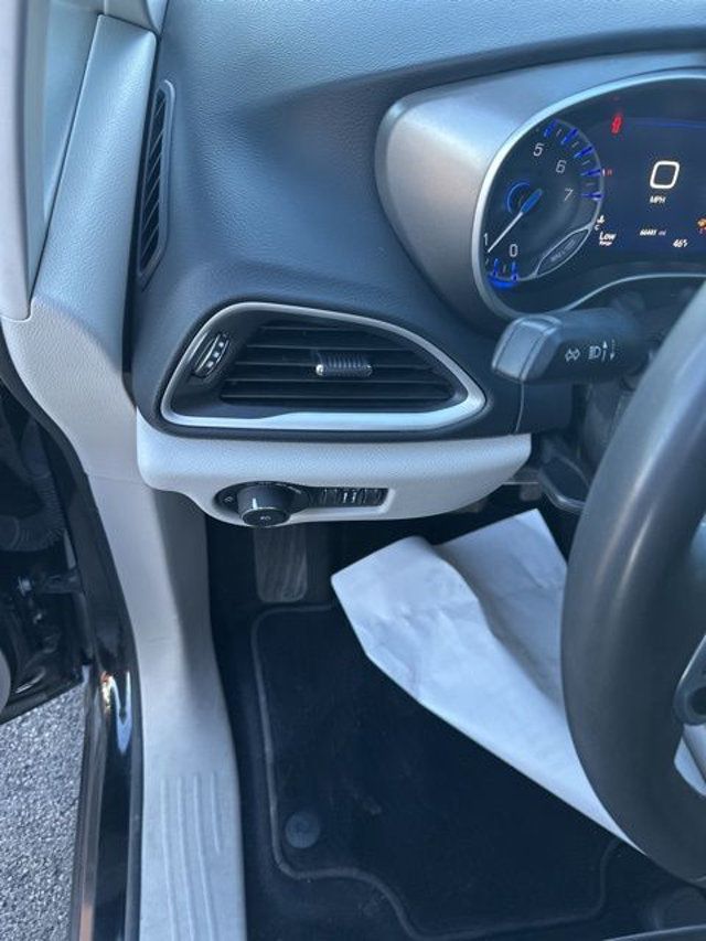 2022 Chrysler Pacifica Touring L FWD - 23015531 - 14