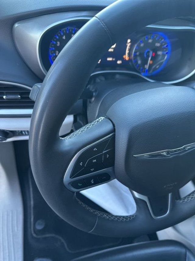 2022 Chrysler Pacifica Touring L FWD - 23015531 - 15