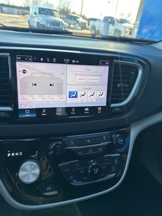 2022 Chrysler Pacifica Touring L FWD - 23015531 - 18