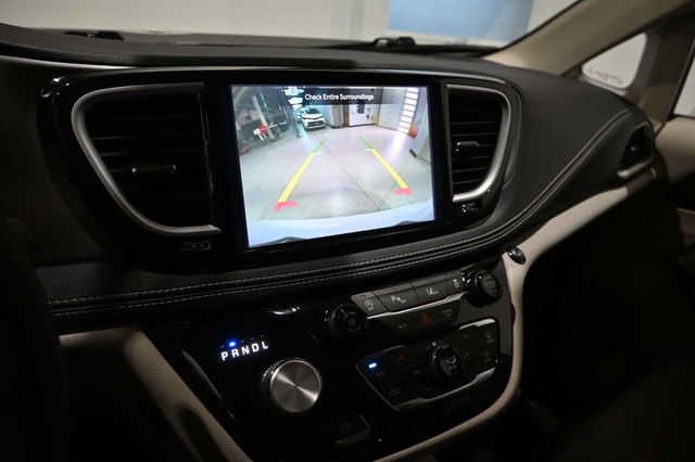 2022 Chrysler Pacifica Touring L FWD - 23009993 - 35
