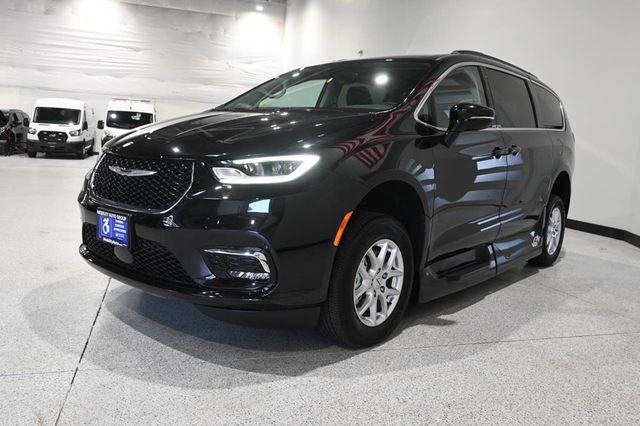 2022 Chrysler Pacifica Touring L FWD - 23050389 - 9
