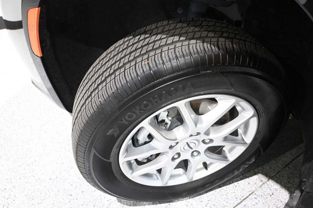 2022 Chrysler Pacifica Touring L FWD - 23050389 - 10