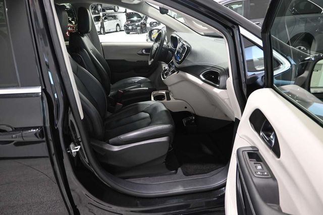 2022 Chrysler Pacifica Touring L FWD - 23050389 - 14