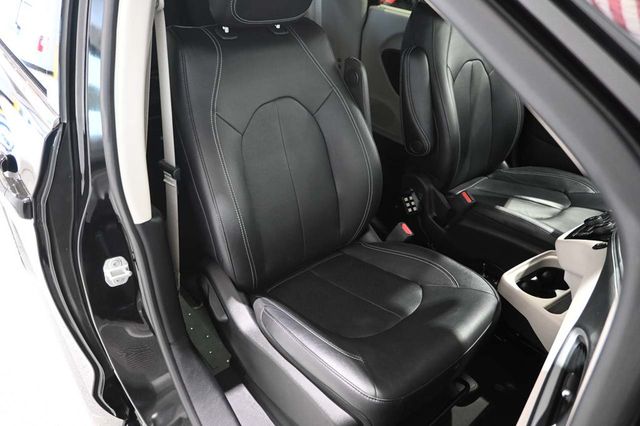 2022 Chrysler Pacifica Touring L FWD - 23050389 - 15