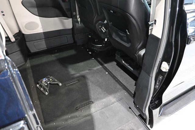 2022 Chrysler Pacifica Touring L FWD - 23050389 - 18