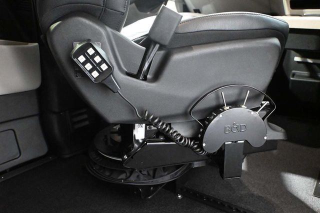 2022 Chrysler Pacifica Touring L FWD - 23050389 - 26