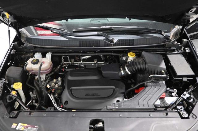 2022 Chrysler Pacifica Touring L FWD - 23050389 - 37