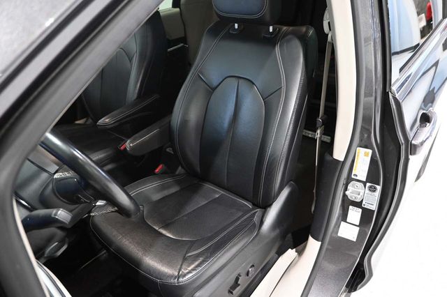 2022 Chrysler Pacifica Touring L FWD - 23066911 - 13