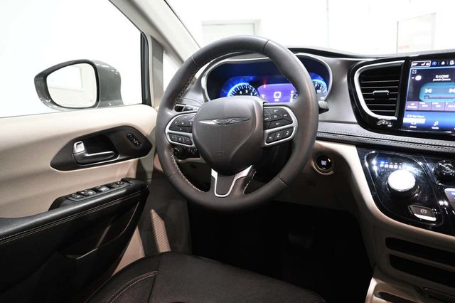 2022 Chrysler Pacifica Touring L FWD - 23072817 - 23