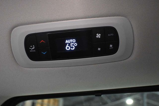 2022 Chrysler Pacifica Touring L FWD - 23072817 - 28