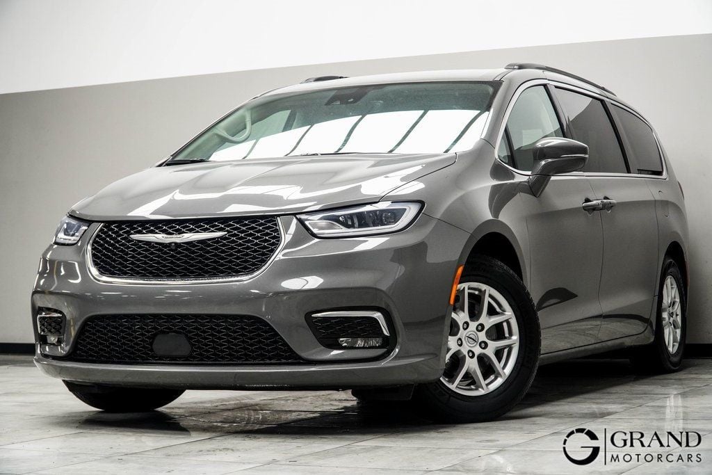 Used 2022 Chrysler Pacifica Touring L with VIN 2C4RC1BG8NR191730 for sale in Kennesaw, GA