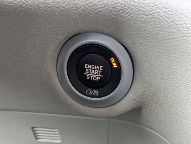 2022 Chrysler Pacifica Touring L FWD - 22977101 - 28