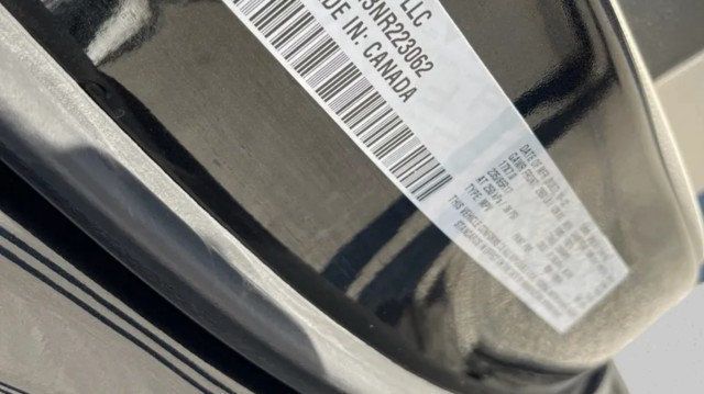 2022 Chrysler Voyager LX - 23093213 - 16