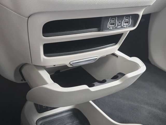 2022 Chrysler Voyager LX - 23033600 - 23