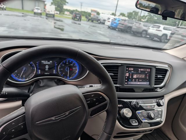 2022 Chrysler Voyager LX - 23034940 - 9