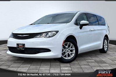 2022 Chrysler Voyager