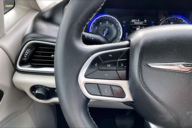 2022 Chrysler Voyager LX - 23031245 - 21