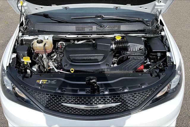 2022 Chrysler Voyager LX - 23031245 - 36