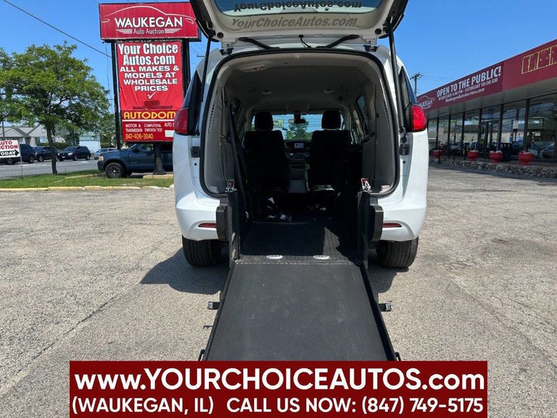 2022 Chrysler Voyager LX 4dr Mini Van - 23050933 - 0