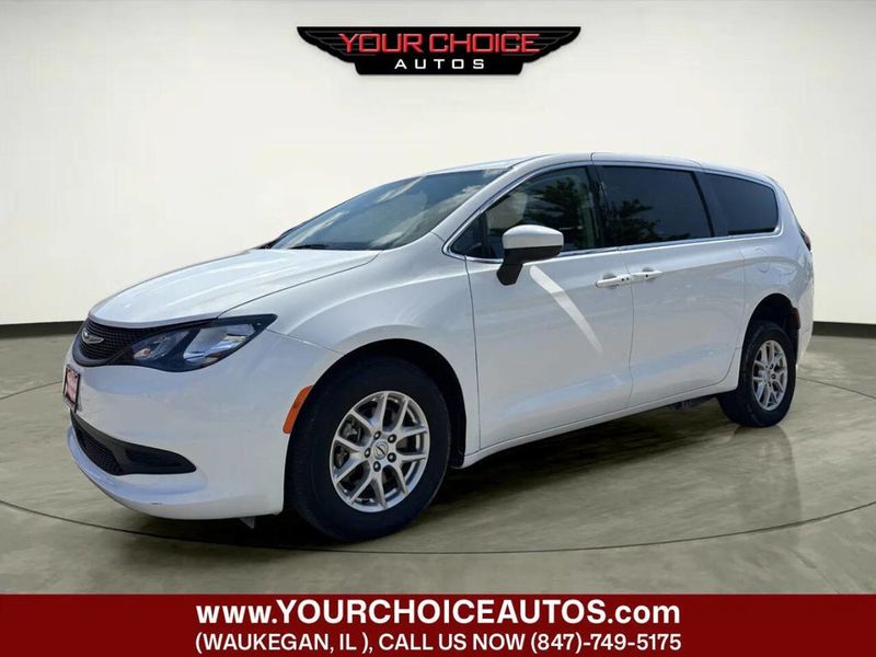 2022 Chrysler Voyager LX 4dr Mini Van - 23050933 - 1