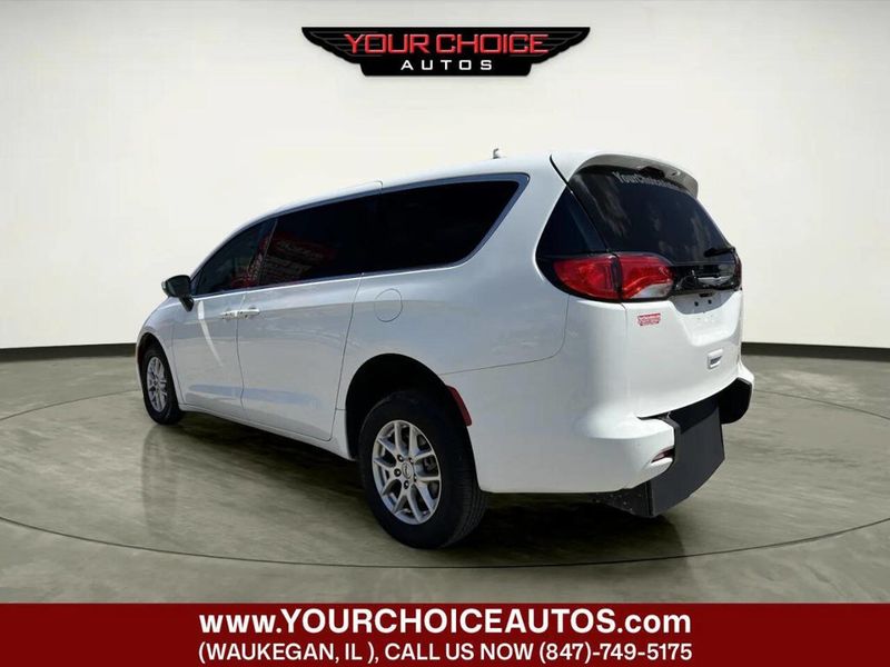 2022 Chrysler Voyager LX 4dr Mini Van - 23050933 - 3