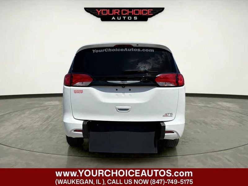 2022 Chrysler Voyager LX 4dr Mini Van - 23050933 - 4