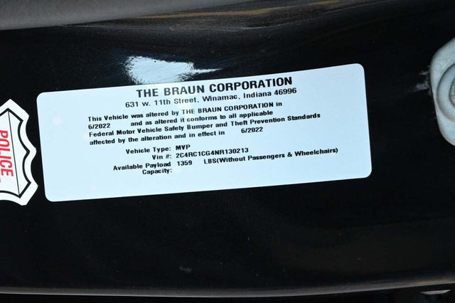 2022 Chrysler Voyager LX Mobility Handicap Van - 22913880 - 32