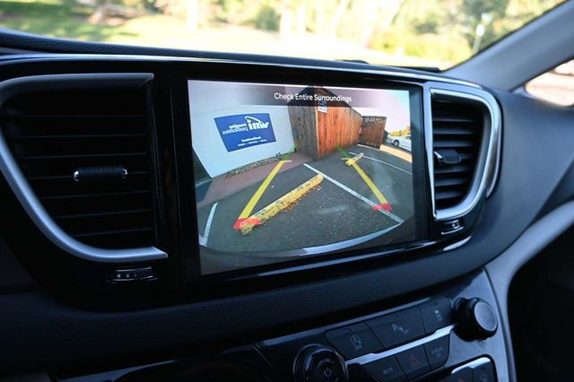 2022 Chrysler Voyager LX Mobility Handicap Van - 22922594 - 39