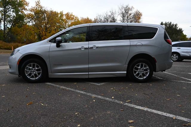 2022 Chrysler Voyager LX Mobility Handicap Van - 22937861 - 8