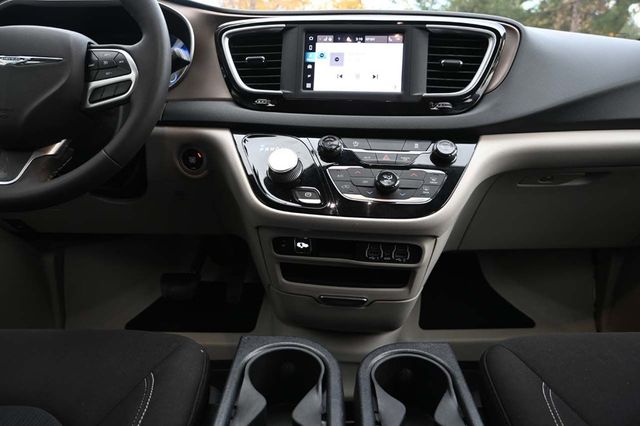 2022 Chrysler Voyager LX Mobility Handicap Van - 22991091 - 22