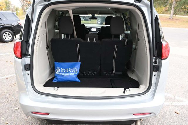 2022 Chrysler Voyager LX Mobility Handicap Van - 22991091 - 24