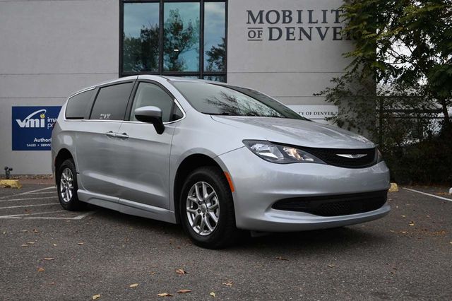 2022 Chrysler Voyager LX Mobility Handicap Van - 22991091 - 2