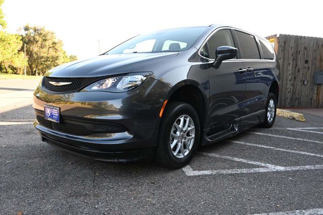 2022 Chrysler Voyager LX Mobility Handicap Van - 23010644 - 9
