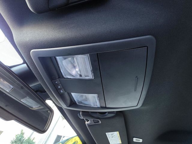 2022 Dodge Challenger GT RWD - 22982687 - 19