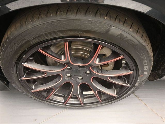 2022 Dodge Challenger R/T photo 13