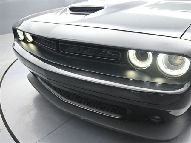 2022 Dodge Challenger R/T photo 14