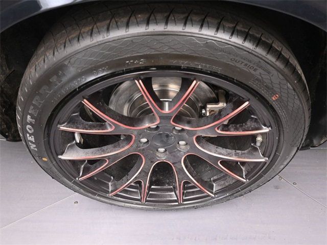 2022 Dodge Challenger R/T photo 16